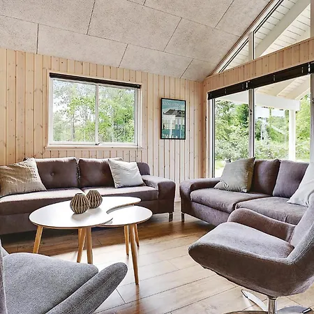 Lovely In With Kitchen Holiday home