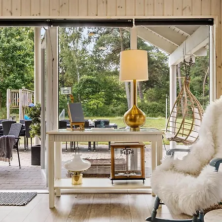 With Fireplace 10