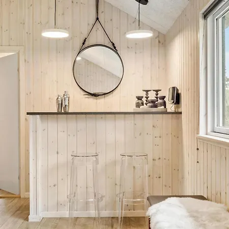 Lovely In With Kitchen بيت للعطل